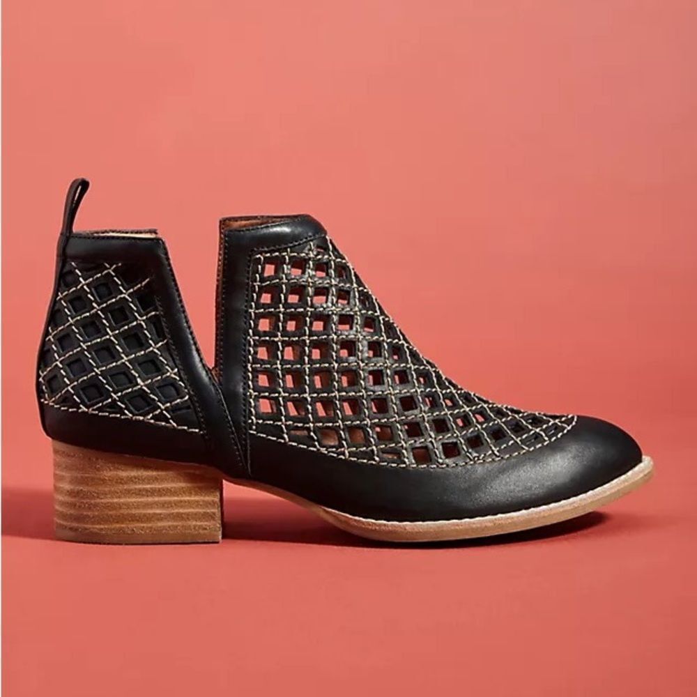 Women’s Black Cutout Low Heel Ankle Boot